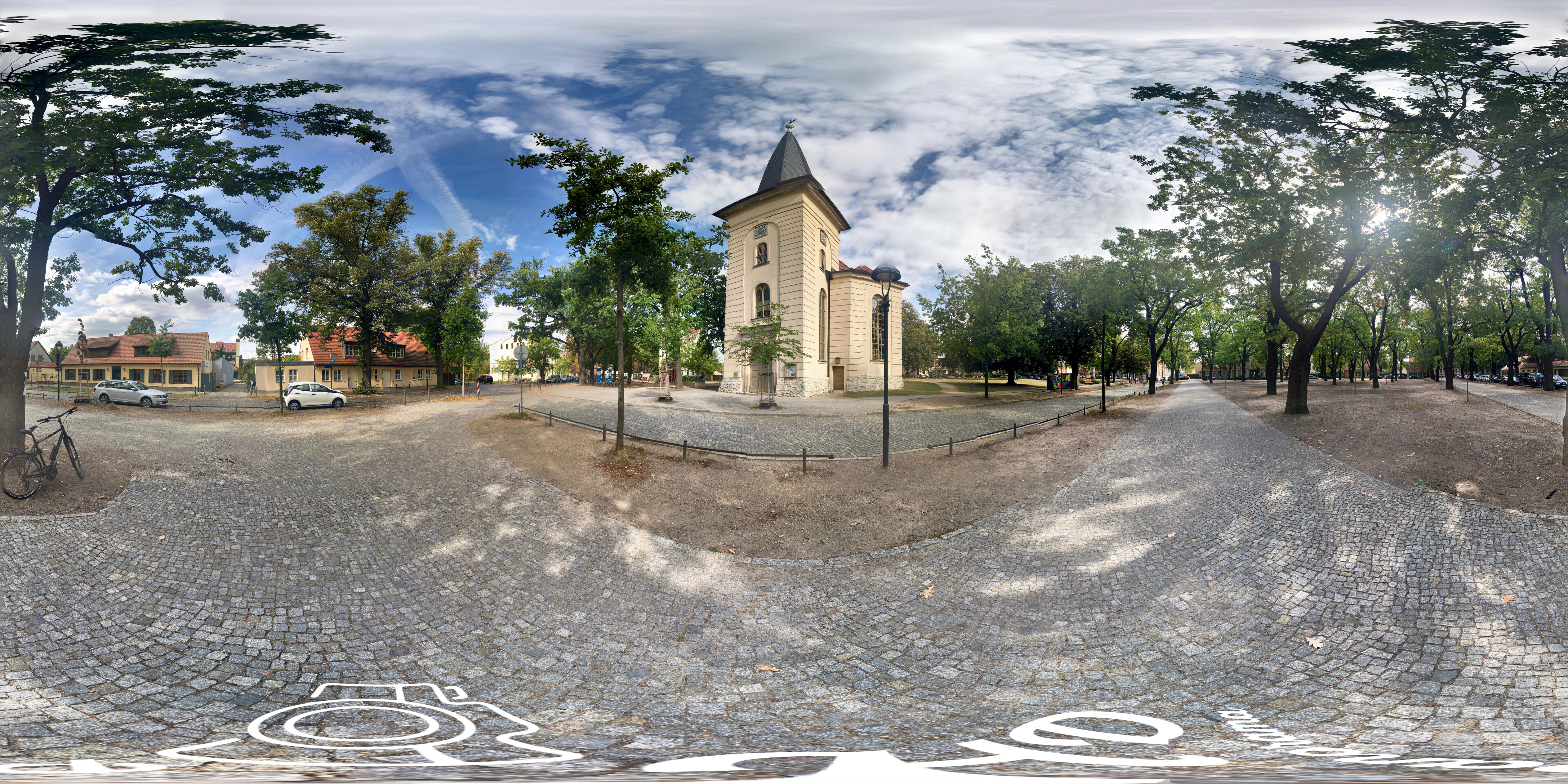 360-Grad-Panorama - Der Weberplatz mit Friedrichskirche in Babelsberg