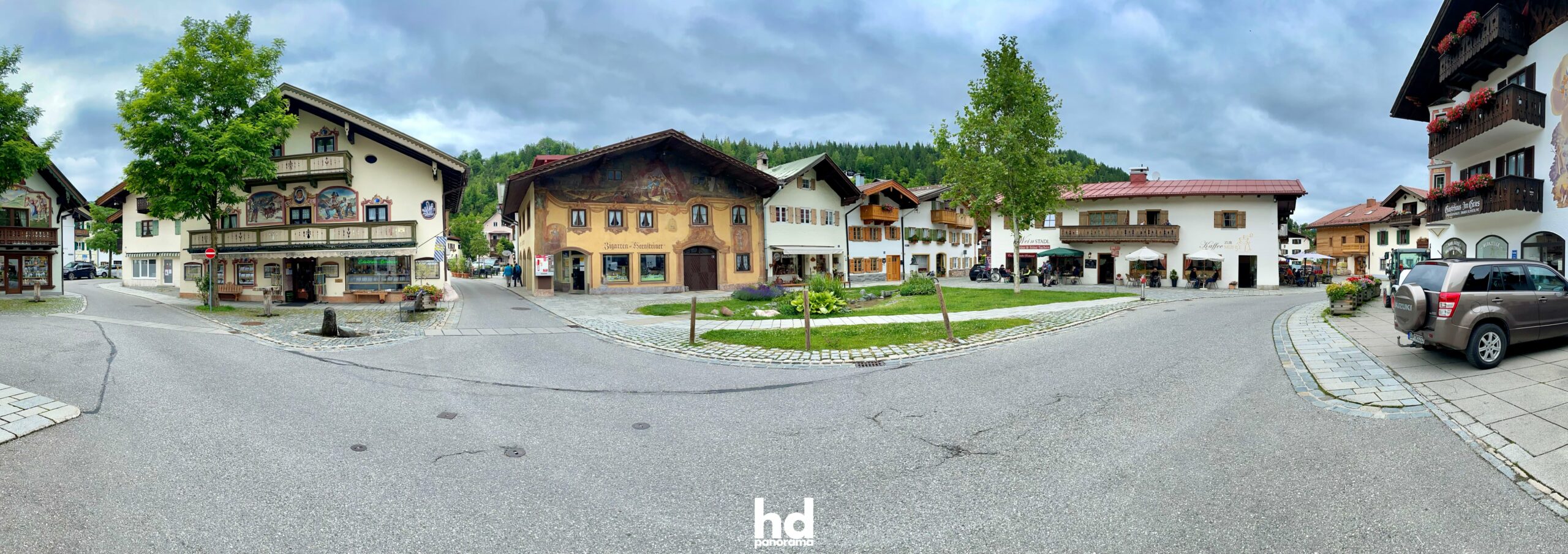 In Mittenwald, Häuser mit charakteristischer Lüftlmalerei © 2021 HD-Panorama, René Blanke